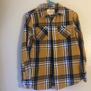 Urban pipeline brand kids flannel. Size medium.